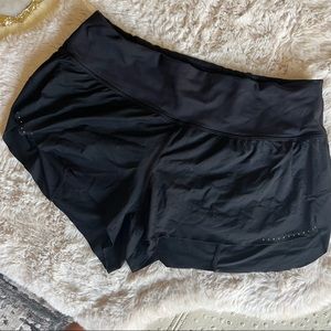 Like NEW! Lululemon Speed Up Short w/ Night Reflector Detail